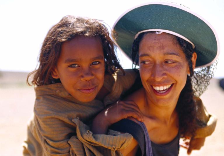 Laura Monaghan with children's drama coach Rachael Maza on the set of the film Rabbit-Proof Fence.