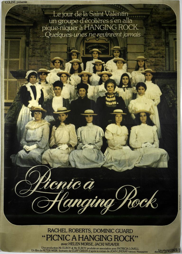 French promotional poster for 'Picnic at Hanging Rock' school group
