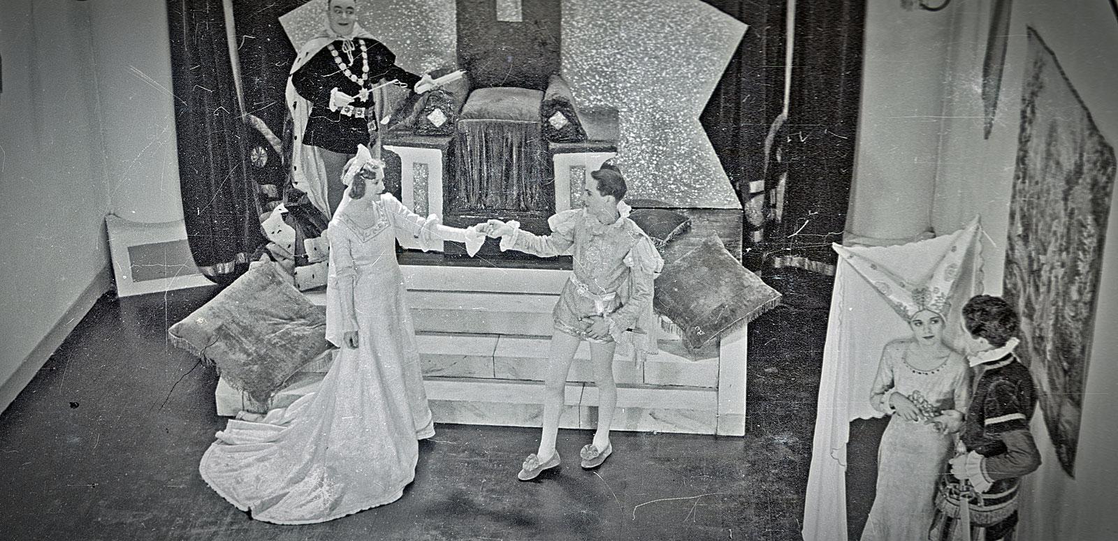 Scene from the film The Magic Shoes with Peter Finch and Helen Hughes 