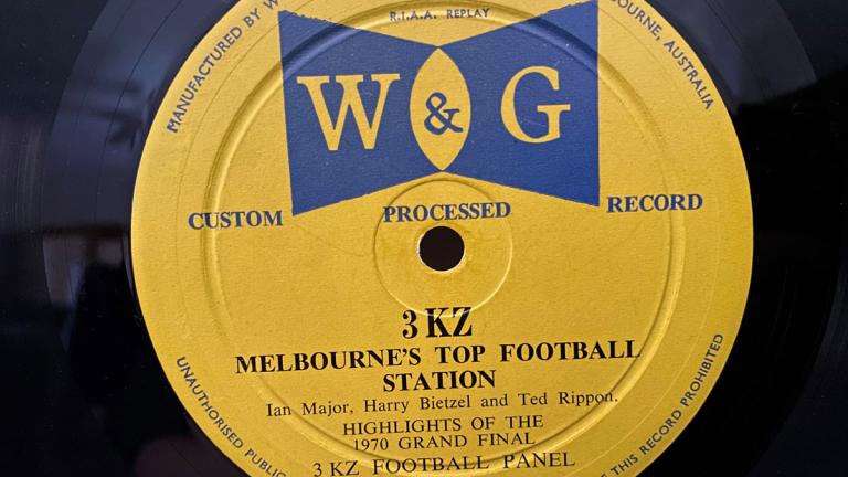 Vinyl record from radio station 3KZ featuring audio of VFL commentary