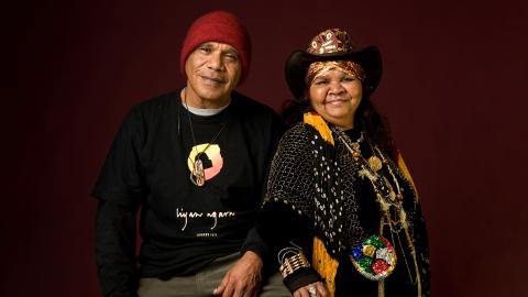 Archie Roach and Ruby Hunter smile for the camera.